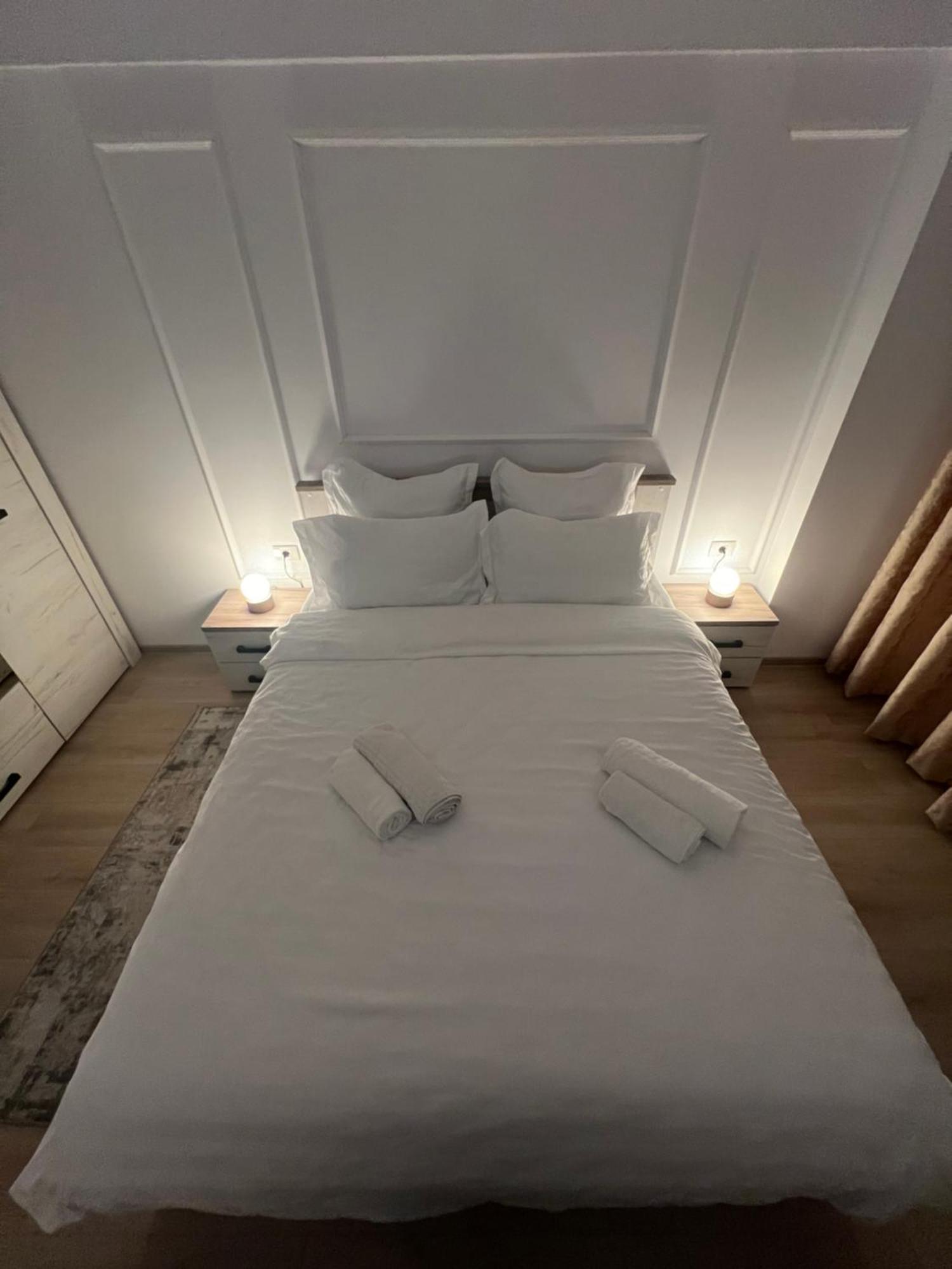 Modern Apartment In Timisoara Esterno foto